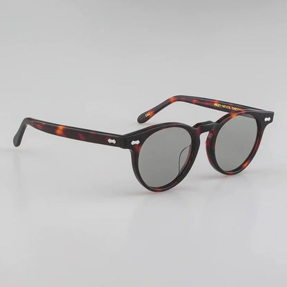 Lunette de soleil rétro femme