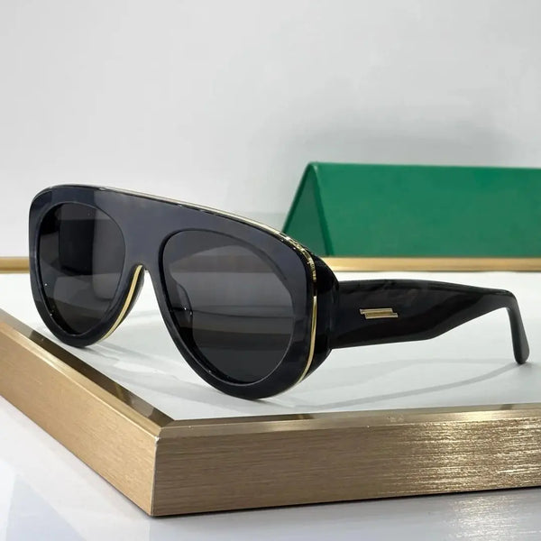 Lunette de soleil rétro