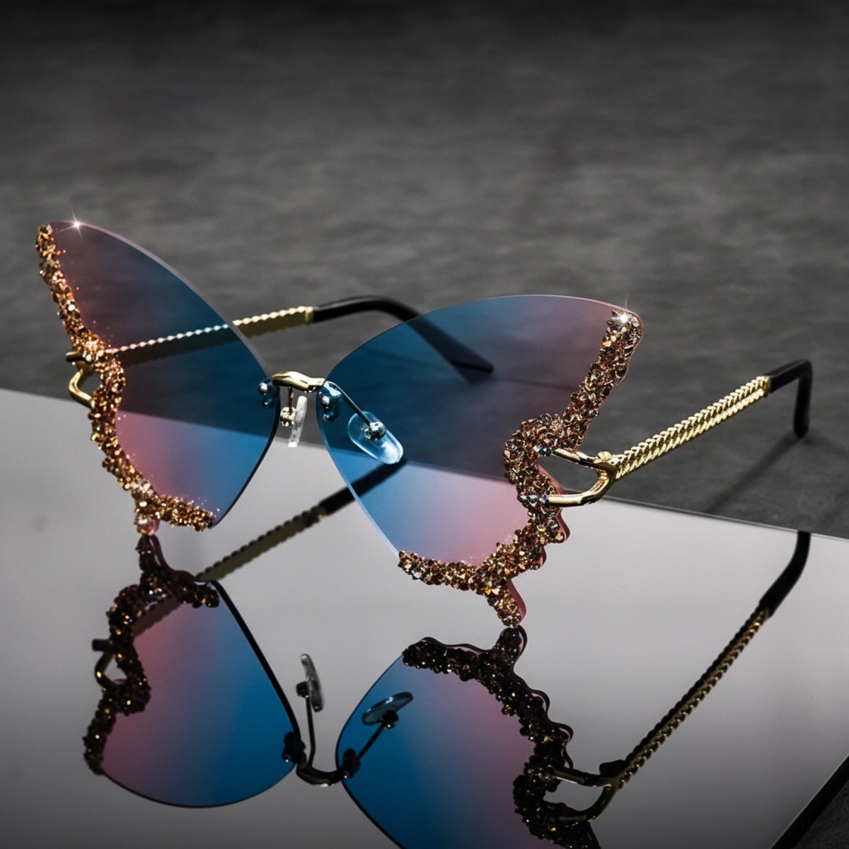 Lunettes De Soleil Papillon Sans Bords Femme Et Homme, Strass Dégradés - Bleu Et Rose